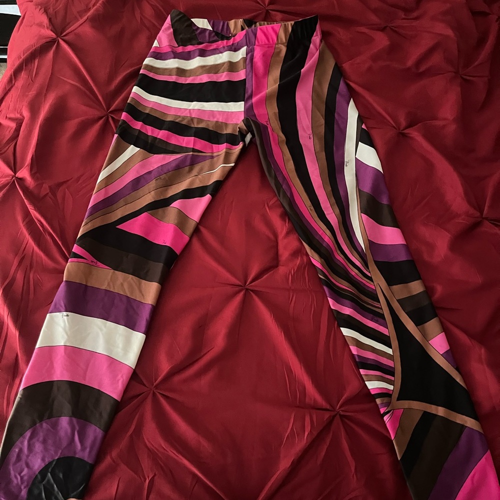 Authentic pucci leggings.Size small.Worn 1x.